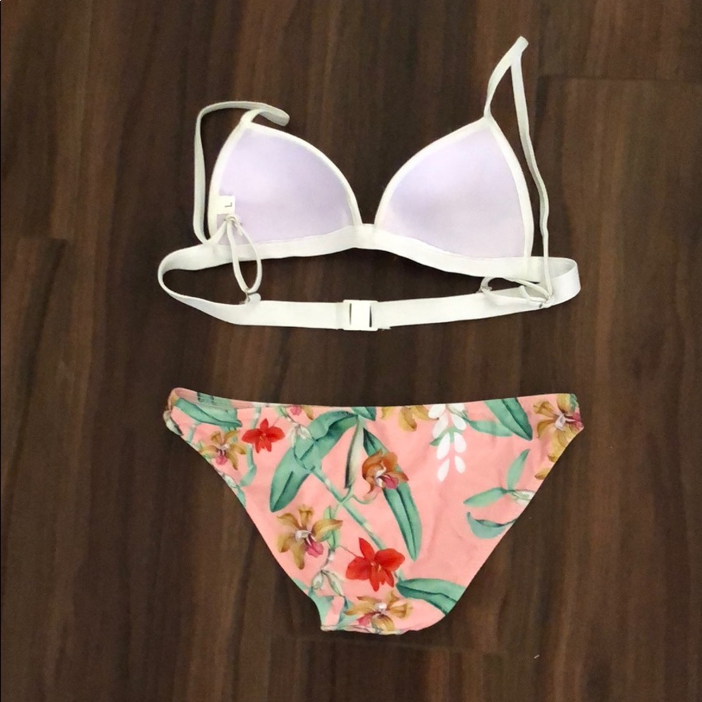 Push-up Bikini set - Picture 3 of 5